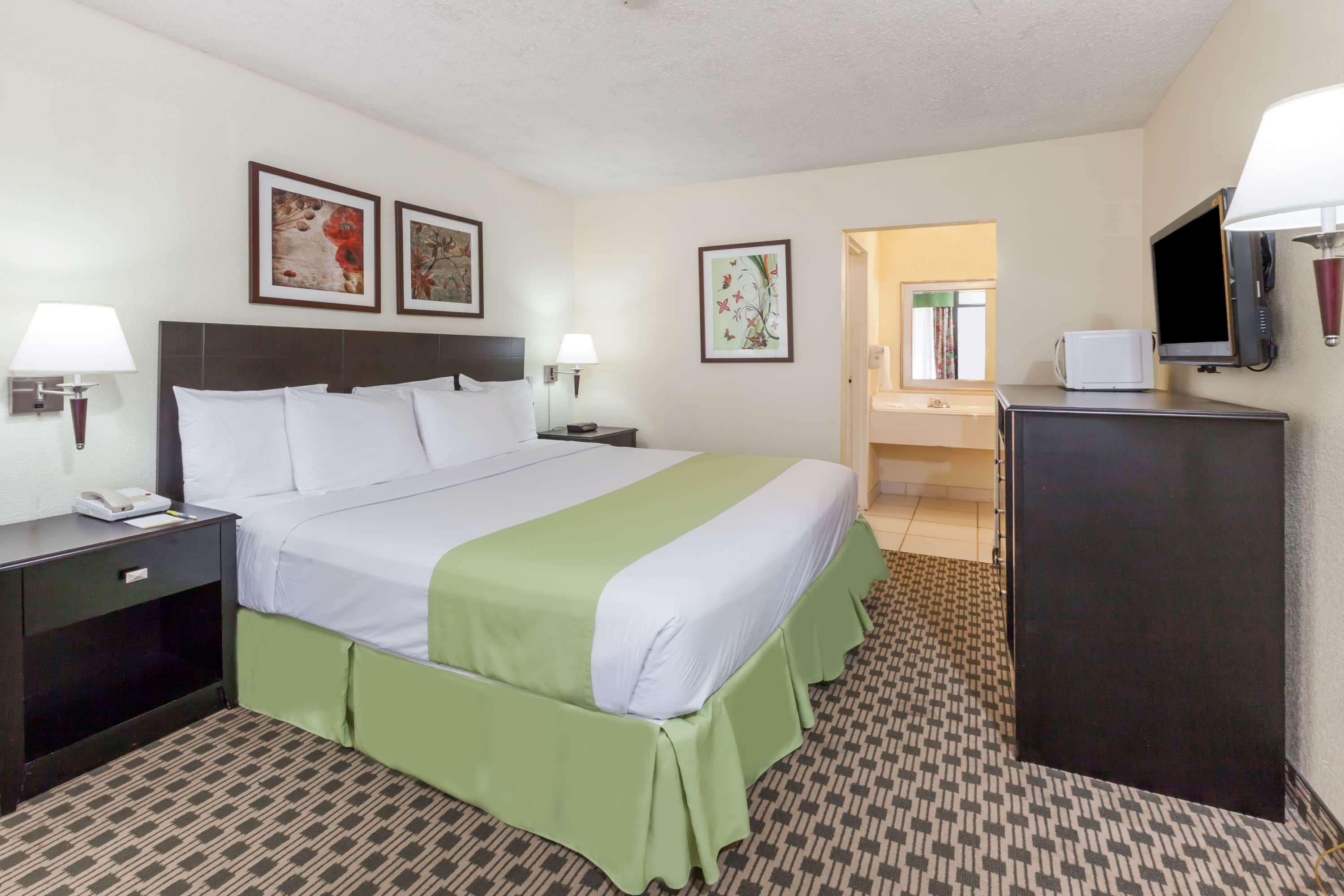 Days Inn By Wyndham Irving Grapevine Dfw Airport North Exterior photo